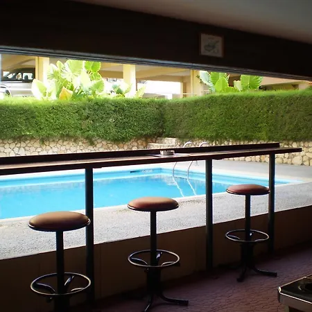 Aparthotel Barbara Annex 3*