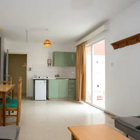 Aparthotel Barbara Annex 3*