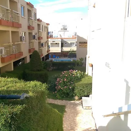 Barbara Annex מלון דירות 3*